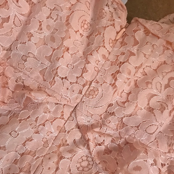 Blush lace romper - Picture 7 of 7